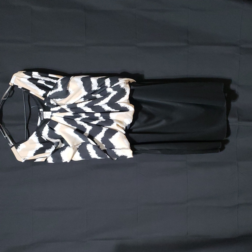 Vintage Wet Seal Chevron Print Dress In Black, White, & Beige. Size: 2X - Picture 4 of 7